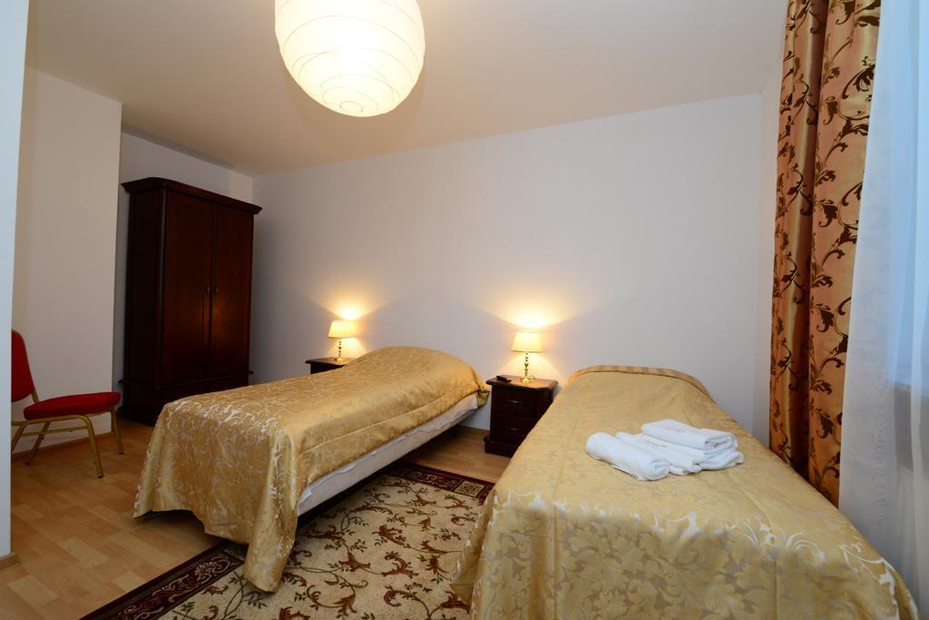 Nowy Dwór Mazowiecki B&B Airport Modlin الغرفة الصورة